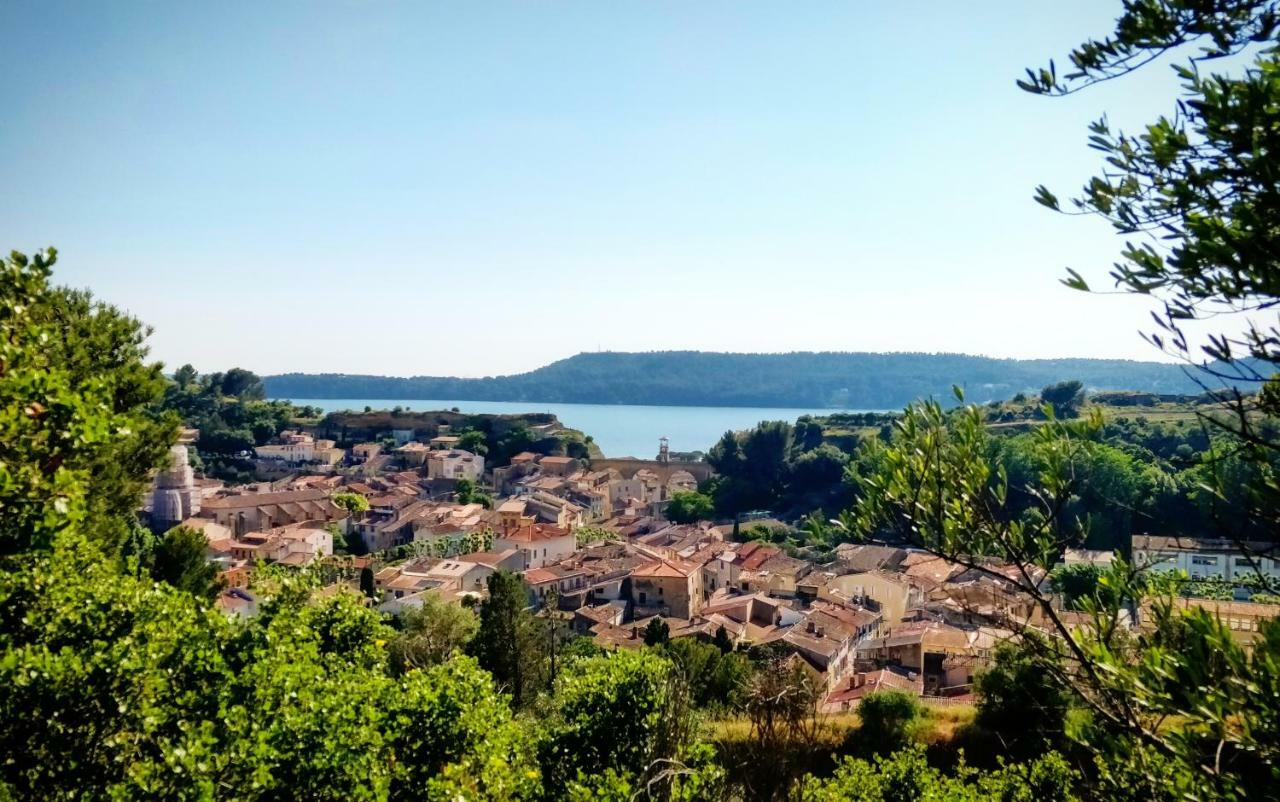 Au Coeur Du Vieux Village Saint-Chamas Buitenkant foto